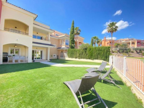 Soleada PBaja con Gran Terraza a pie de piscina Altaona Golf
